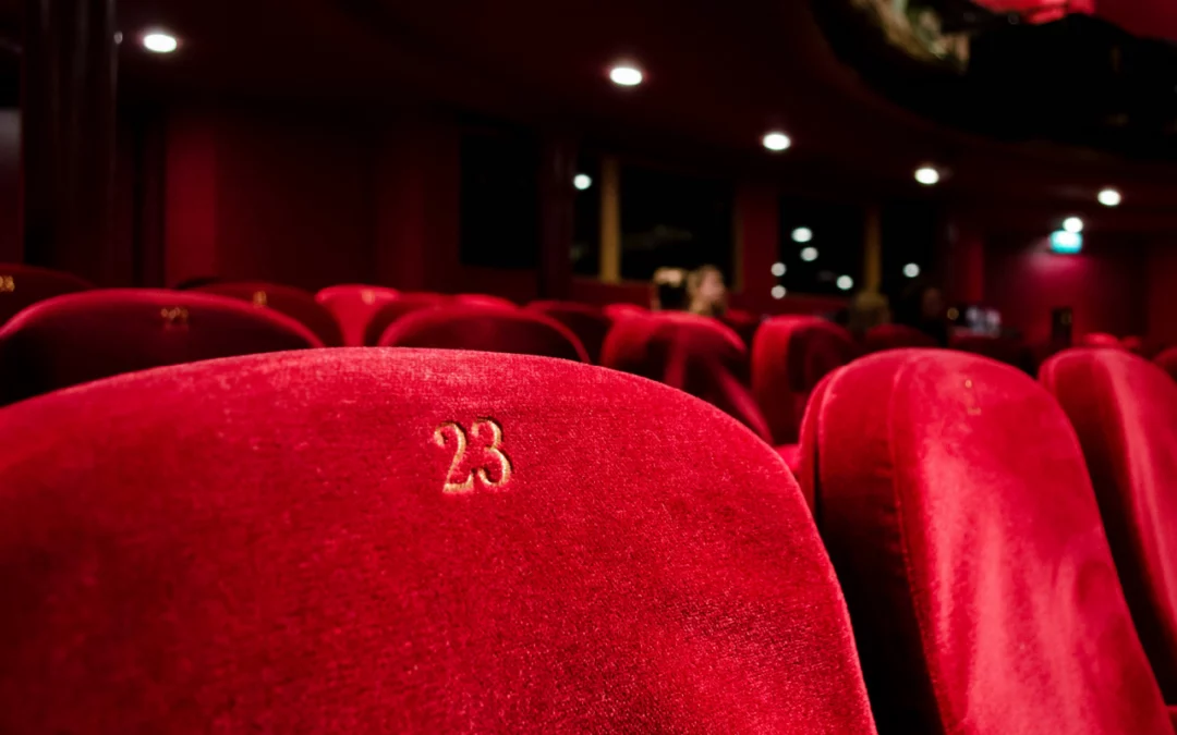 Il Teatro Contemporaneo: Nuove Tendenze e Produzioni Imperdibili del 2024